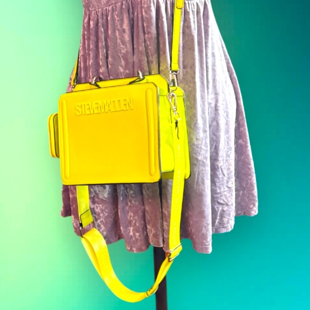 Steve Madden Crossbody purse
